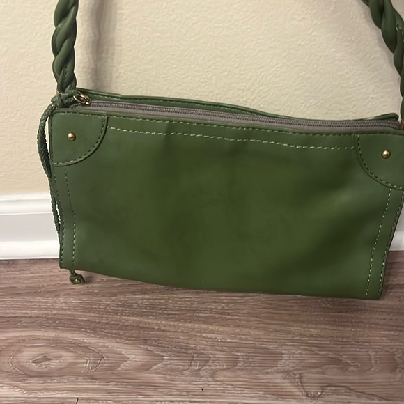 Relic Faux Leather Shoulder Bag w/ Braided Handle - EUC - Picture 3 of 11